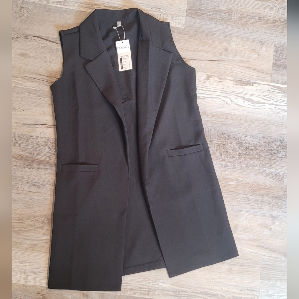 Sleeveless Blazer